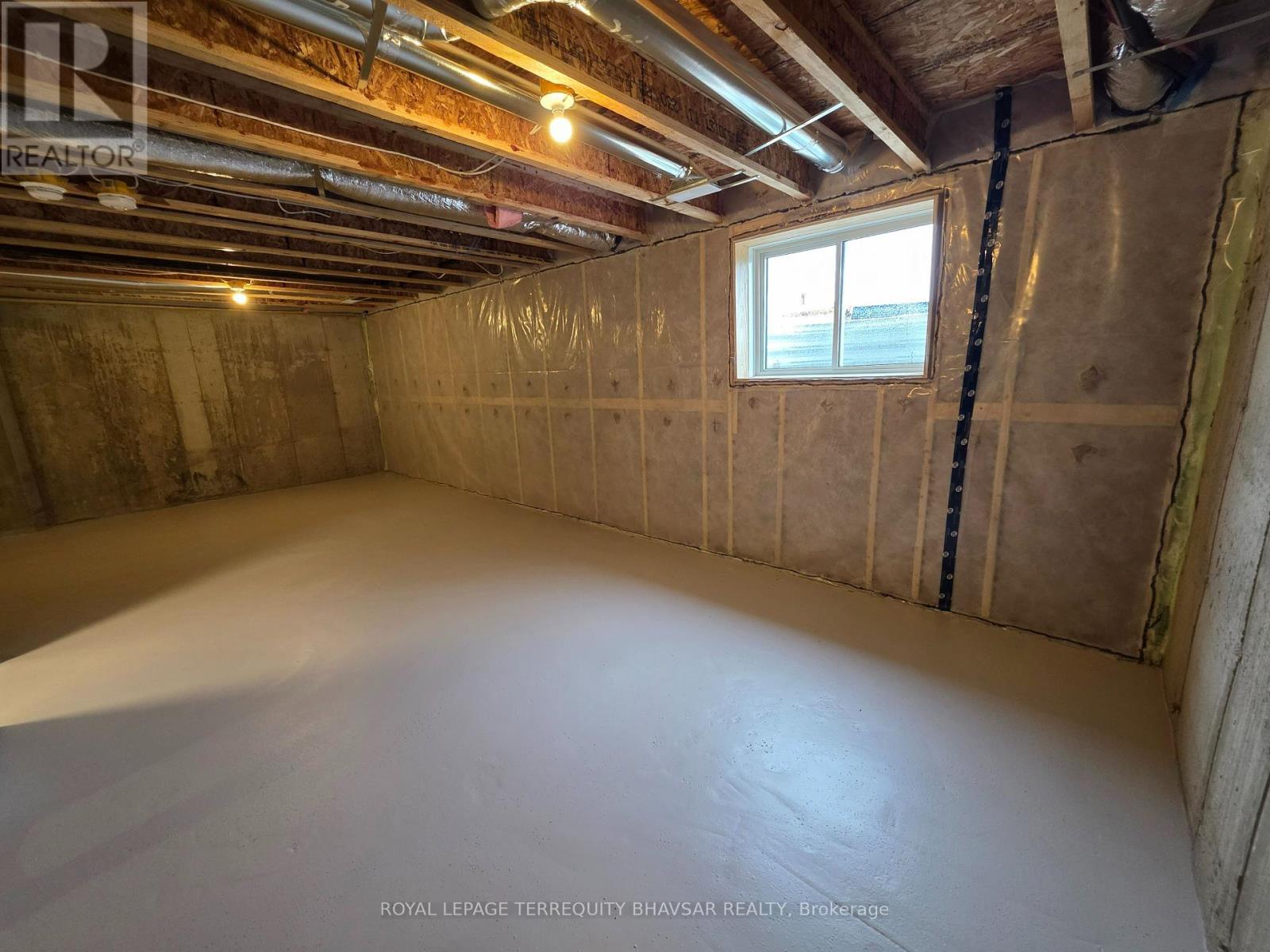 












53 BARN OWL WAY

,
Norfolk,




Ontario
N3Y0H4


