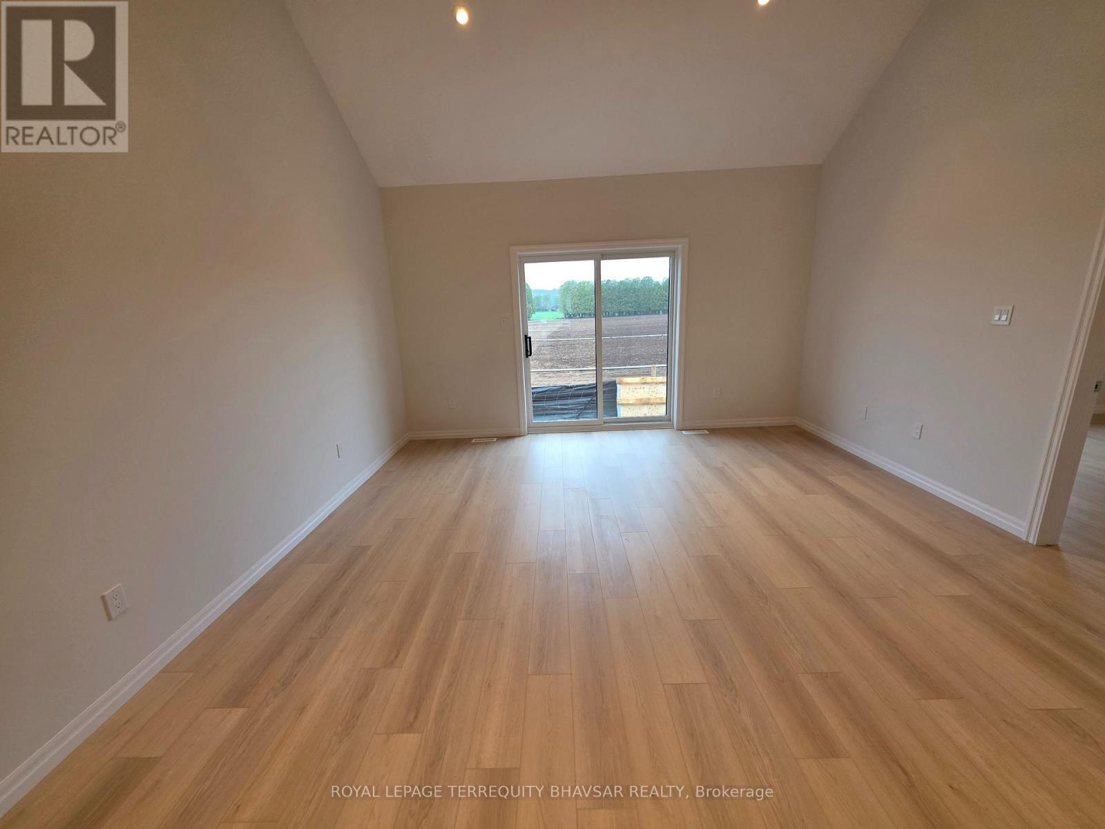 












53 BARN OWL WAY

,
Norfolk,




Ontario
N3Y0H4

