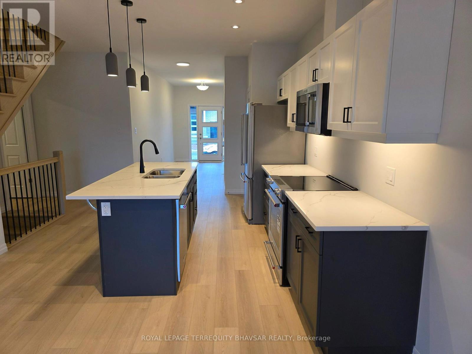 












53 BARN OWL WAY

,
Norfolk,




Ontario
N3Y0H4

