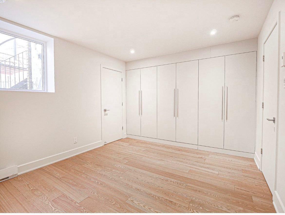 









4445


Rue Drolet

,
Montréal (Le Plateau-Mont-Royal),




QC
H2W2L8

