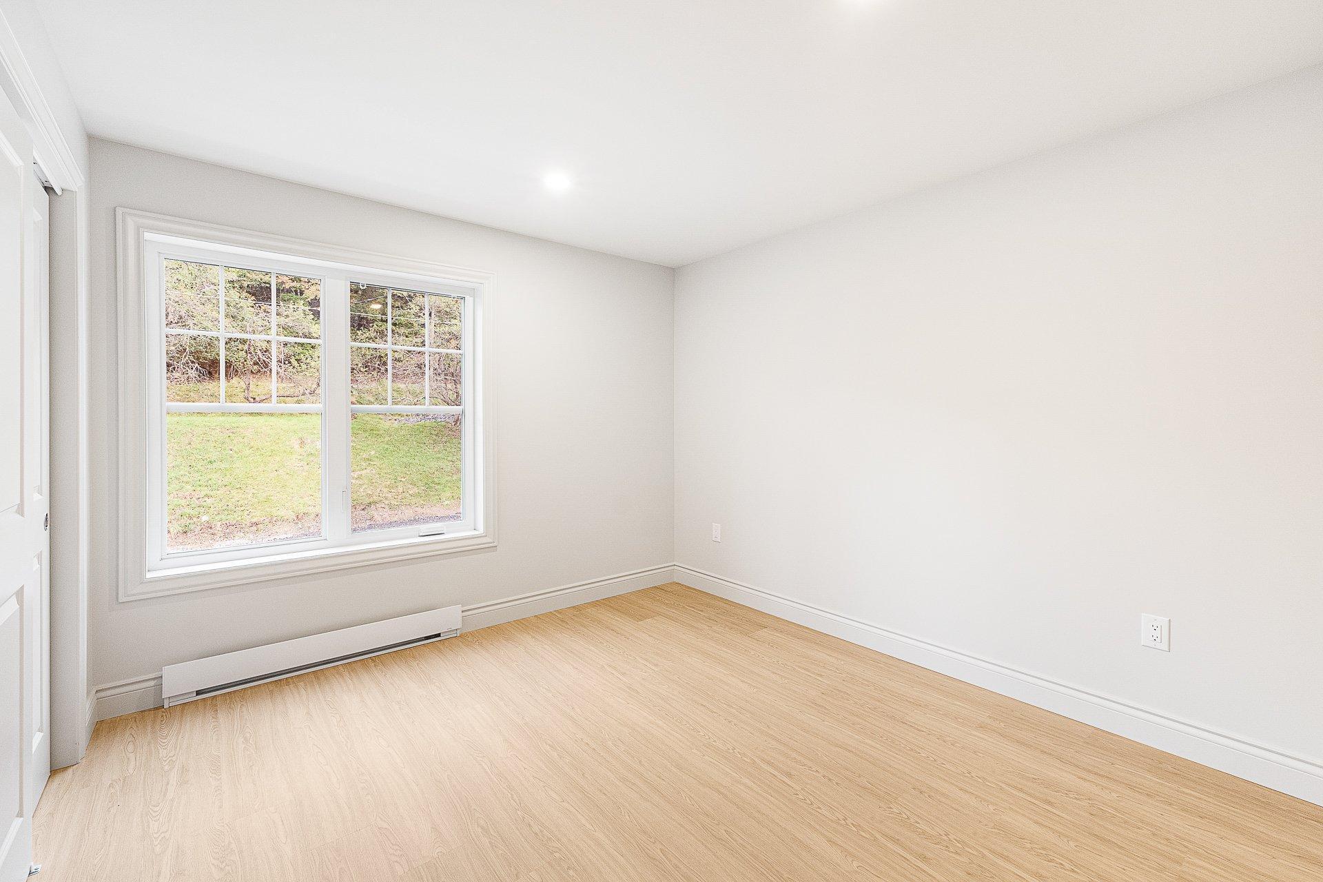 









977


Ch. Massawippi

, 12,
North Hatley,




QC
J0B2C0

