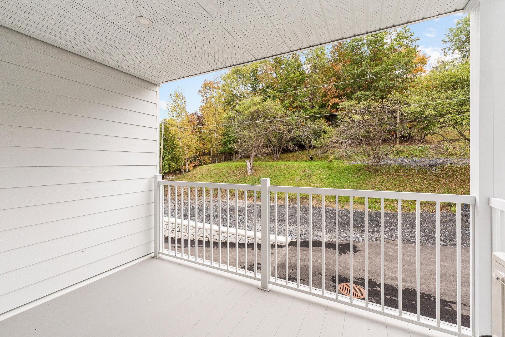 









977


Ch. Massawippi

, 12,
North Hatley,




QC
J0B2C0

