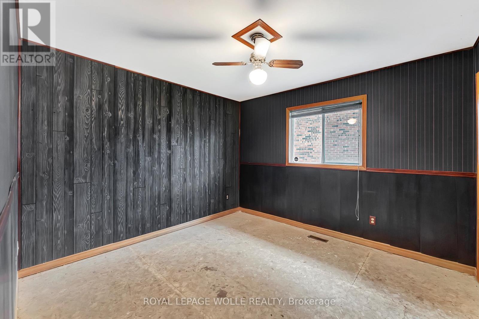 












43 CURTIS DRIVE

,
Brampton,




Ontario
L6Y2J6

