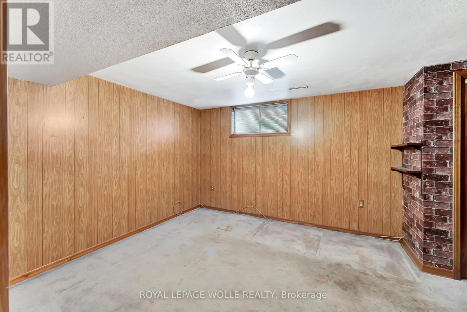 












43 CURTIS DRIVE

,
Brampton,




Ontario
L6Y2J6

