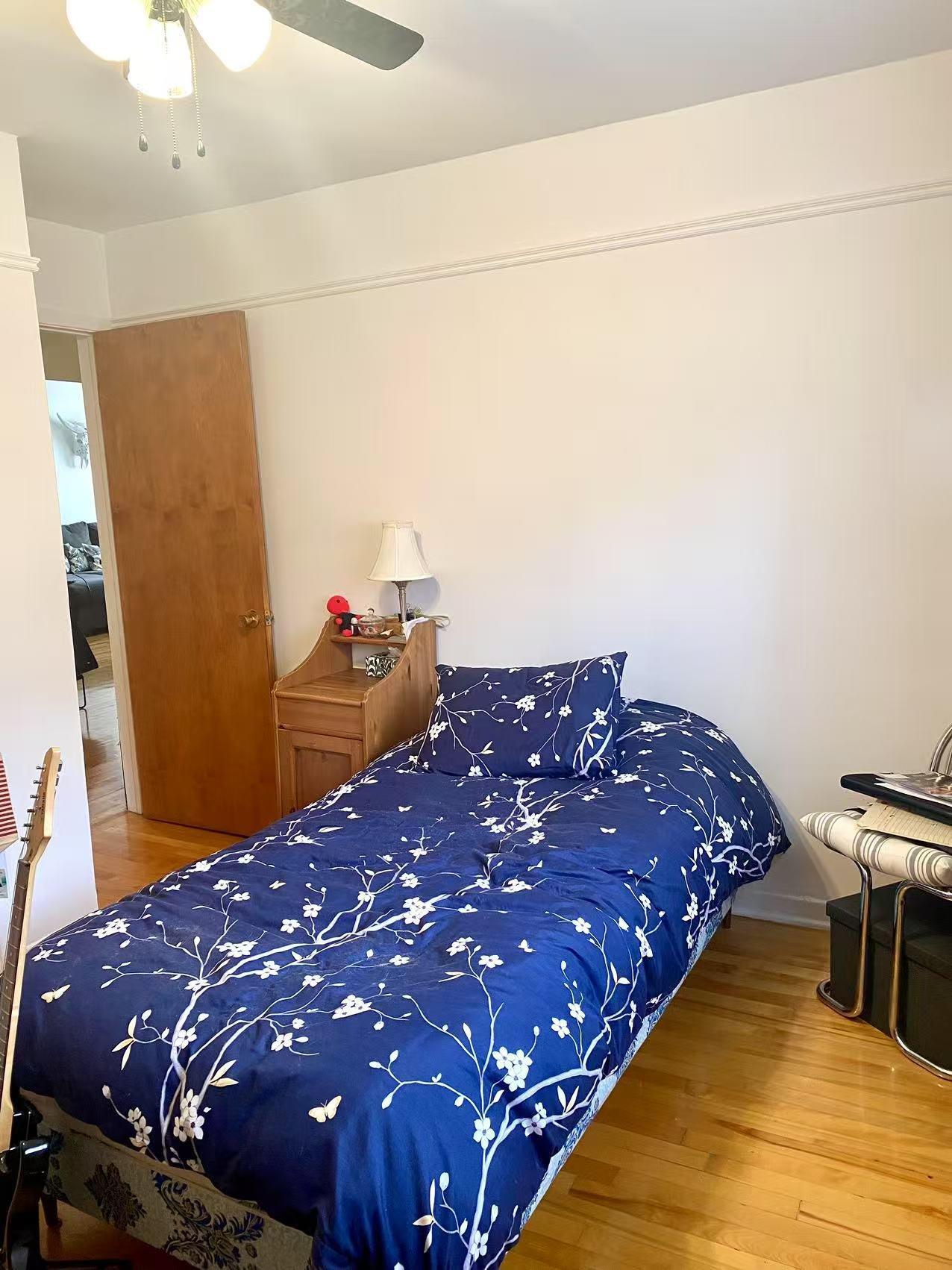 









6355


Rue de la Villanelle

,
Montréal (Saint-Léonard),




QC
H1S1W2

