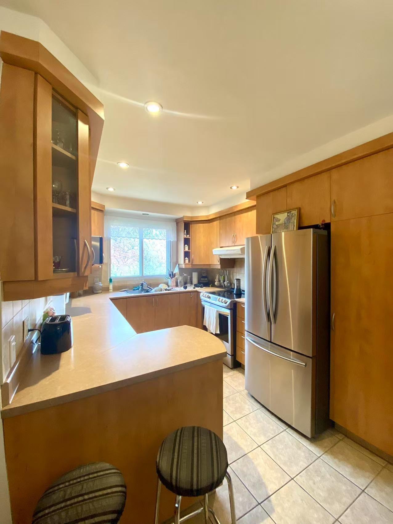









6355


Rue de la Villanelle

,
Montréal (Saint-Léonard),




QC
H1S1W2

