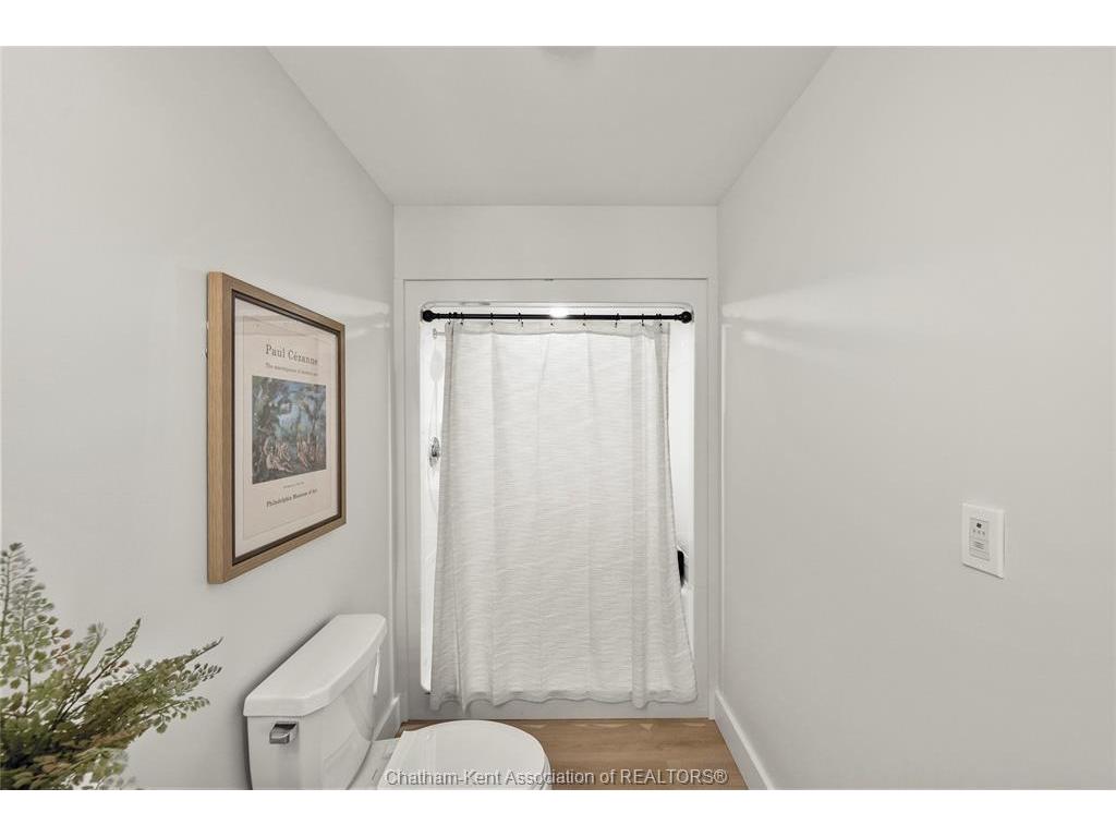 









364


Grand

Avenue East, 402,
Chatham,




ON
N7L 1W6

