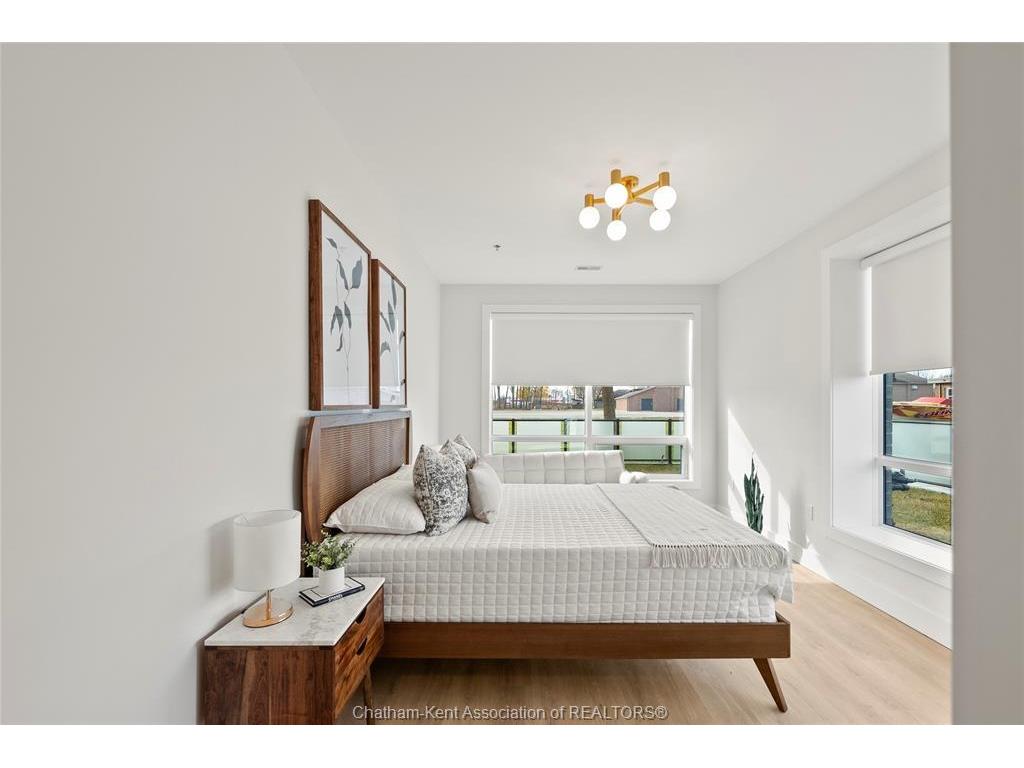 









364


Grand

Avenue East, 513,
Chatham,




ON
N7L 1W6

