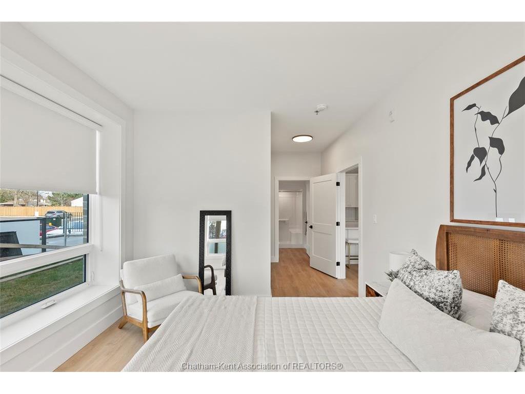 









364


Grand

Avenue East, 513,
Chatham,




ON
N7L 1W6

