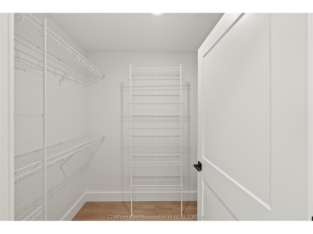 









364


Grand

Avenue East, 513,
Chatham,




ON
N7L 1W6

