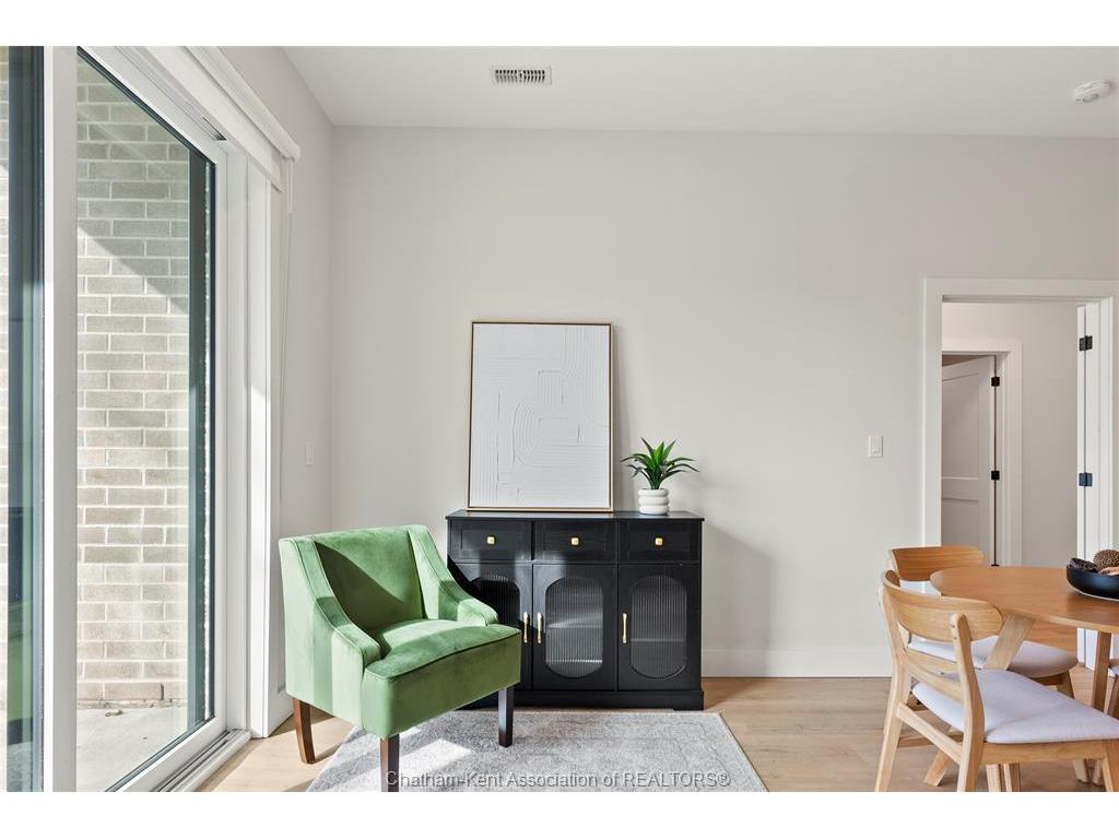 









364


Grand

Avenue East, 513,
Chatham,




ON
N7L 1W6

