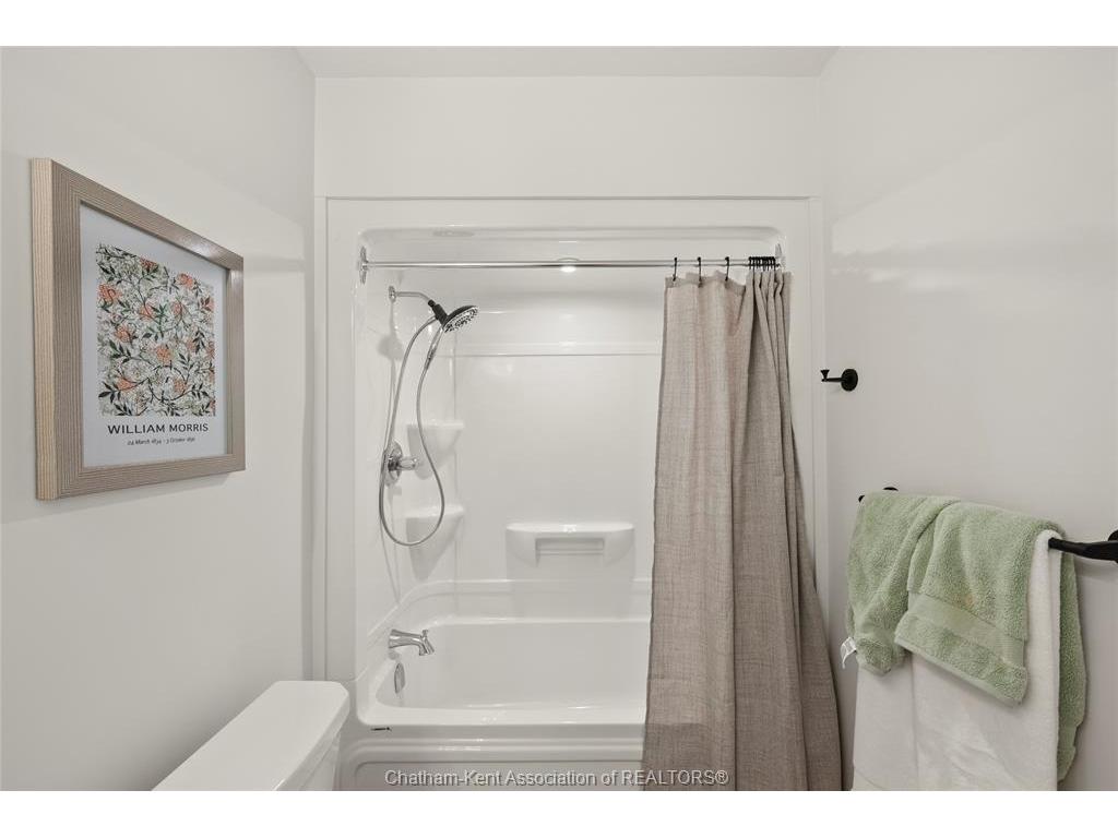 









364


Grand

Avenue East, 513,
Chatham,




ON
N7L 1W6

