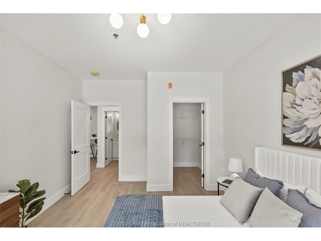 









364


Grand

Avenue East, 510,
Chatham,




ON
N7L 1W6

