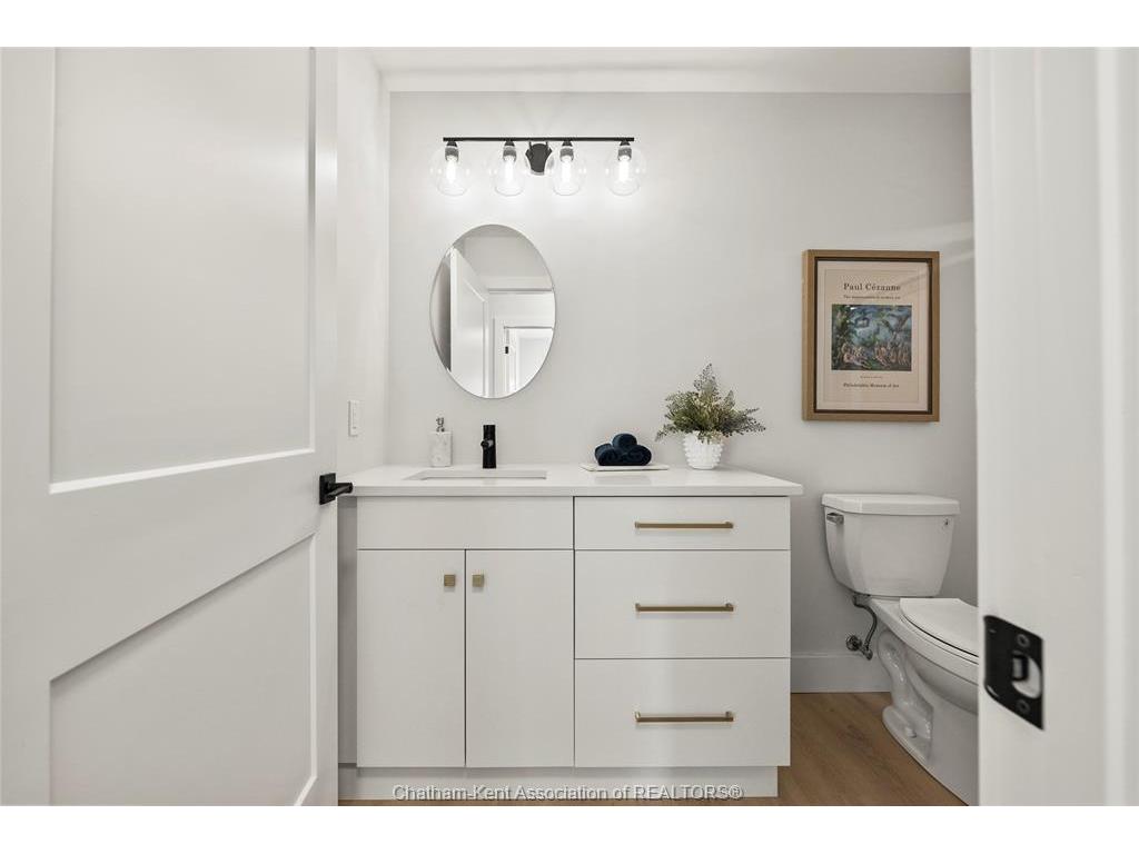 









364


Grand

Avenue East, 510,
Chatham,




ON
N7L 1W6

