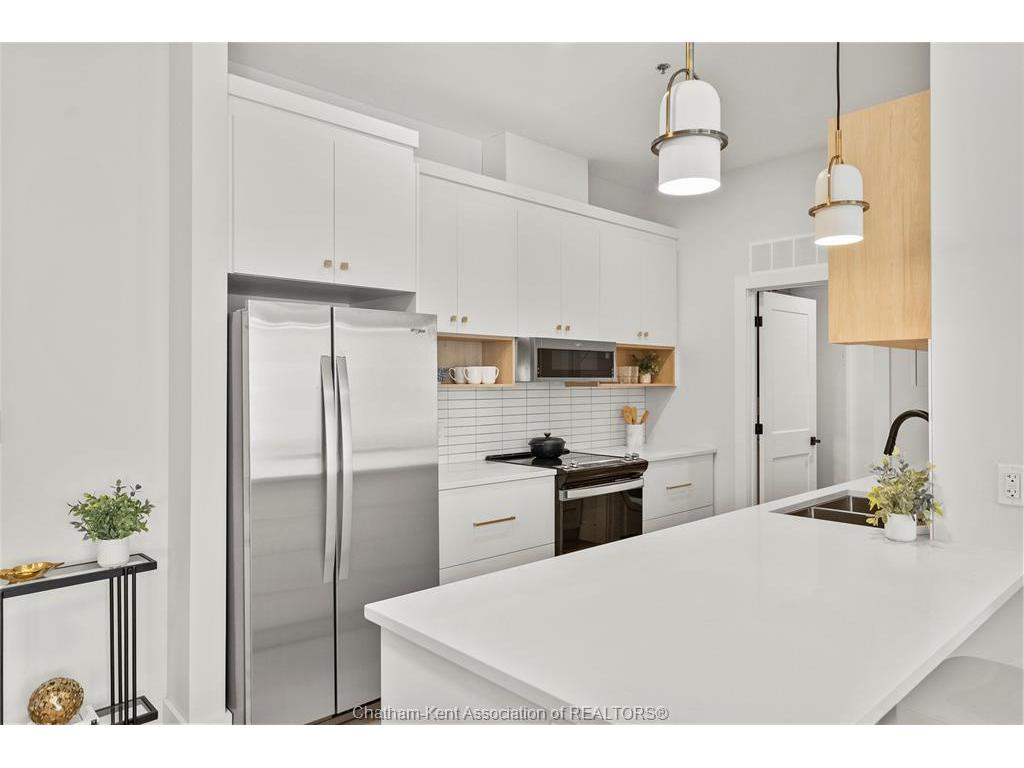 









364


Grand

Avenue East, 510,
Chatham,




ON
N7L 1W6


