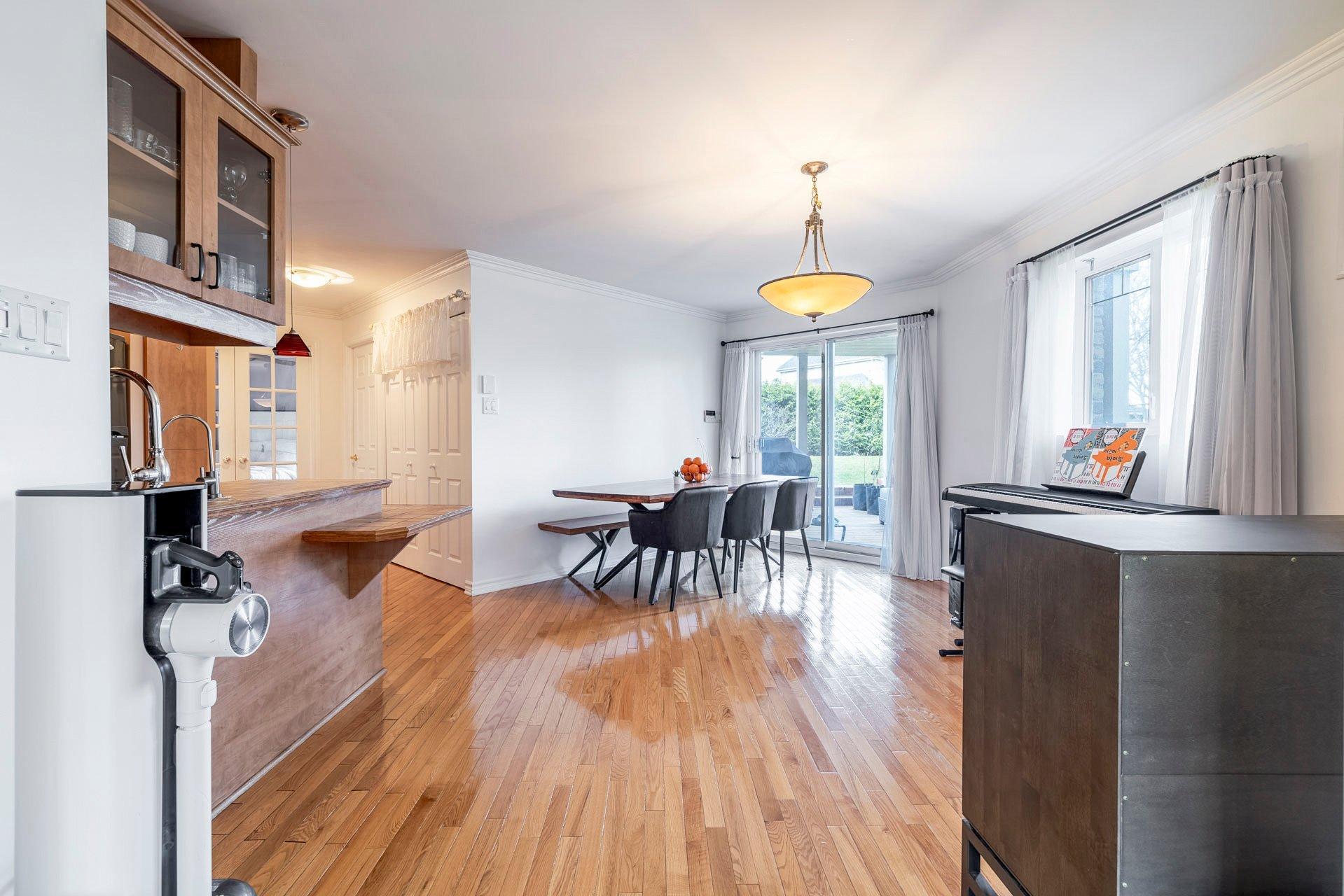









3008


Boul. Daniel-Johnson

,
Laval (Chomedey),




QC
H7P5Z6

