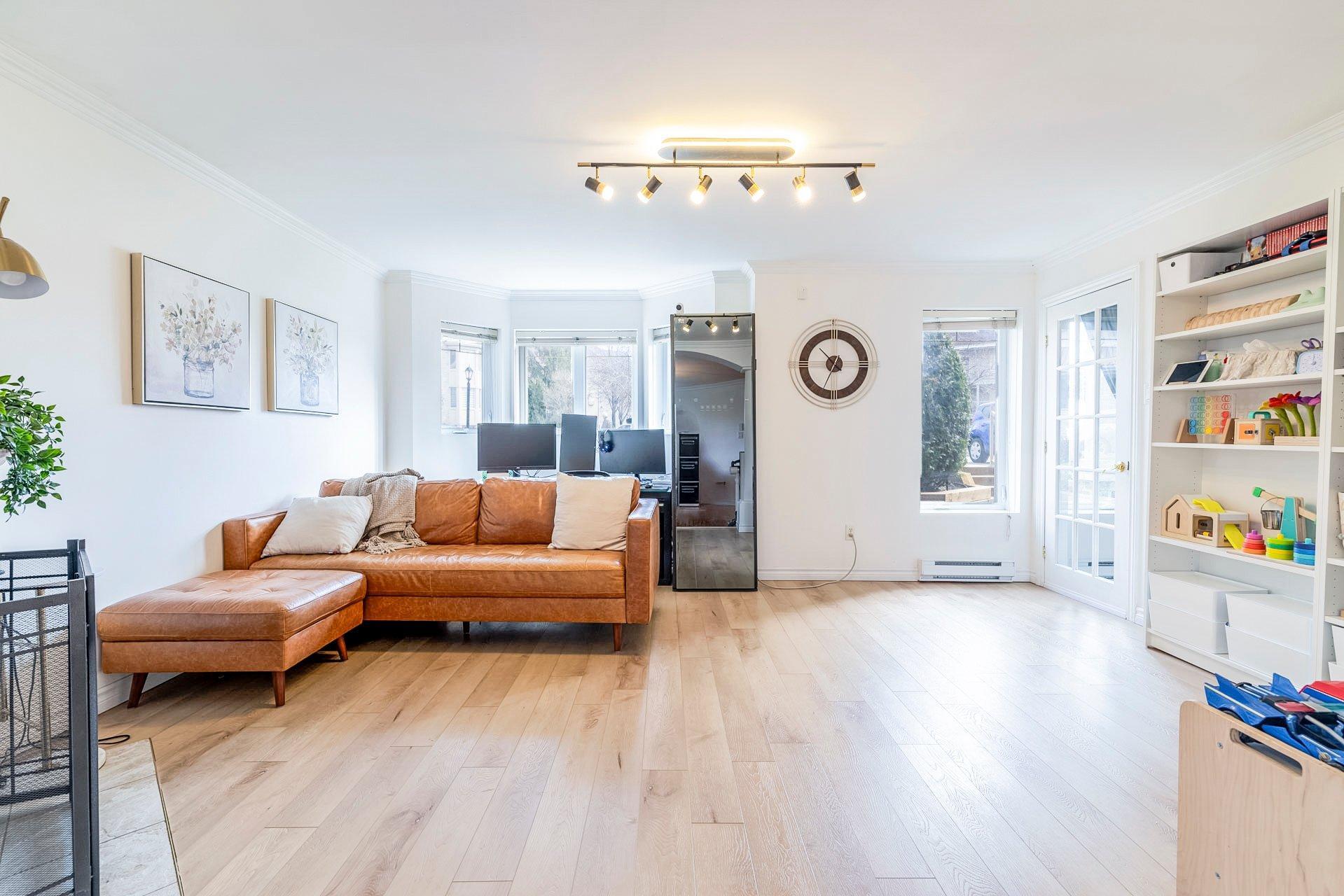 









3008


Boul. Daniel-Johnson

,
Laval (Chomedey),




QC
H7P5Z6


