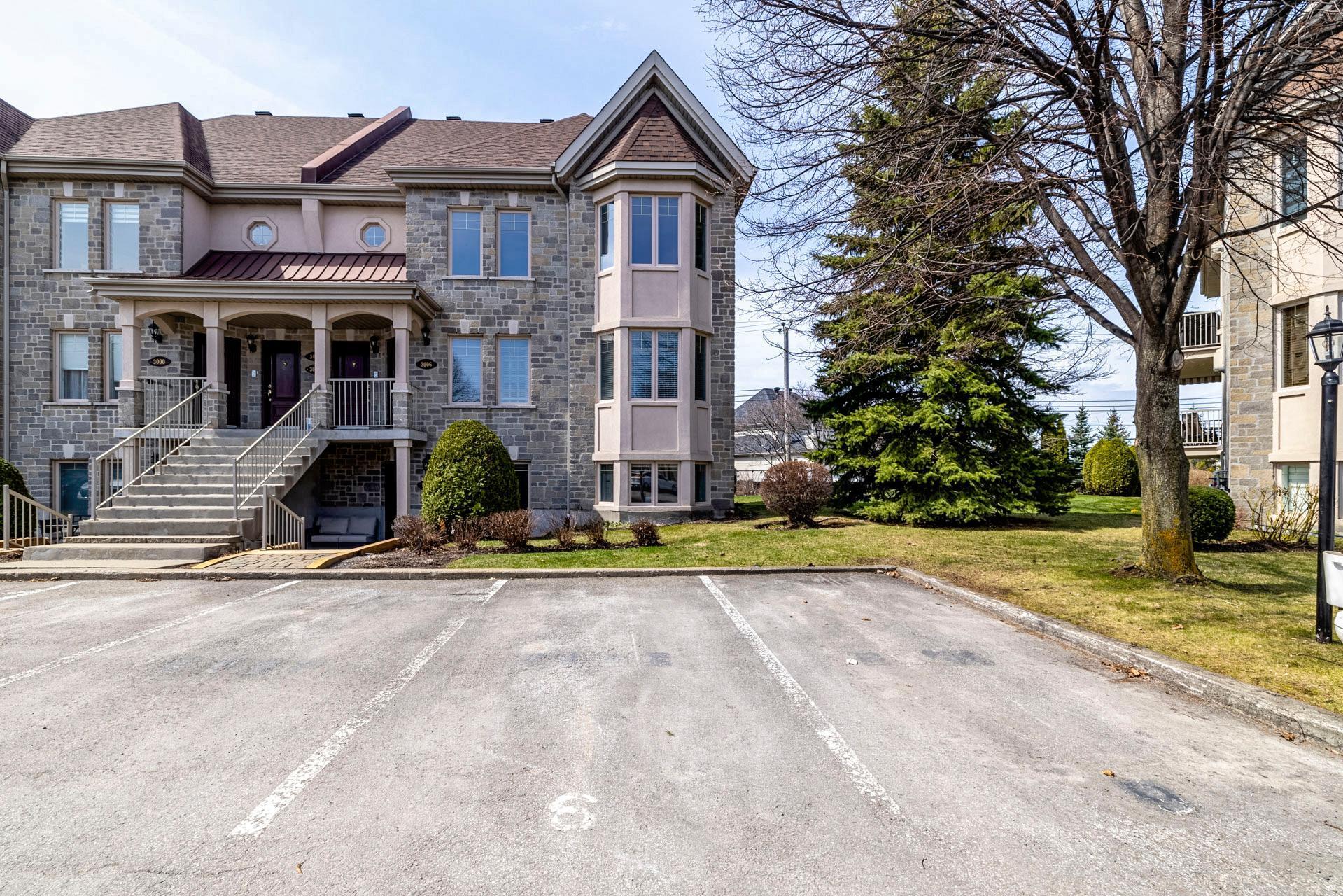 









3008


Boul. Daniel-Johnson

,
Laval (Chomedey),




QC
H7P5Z6

