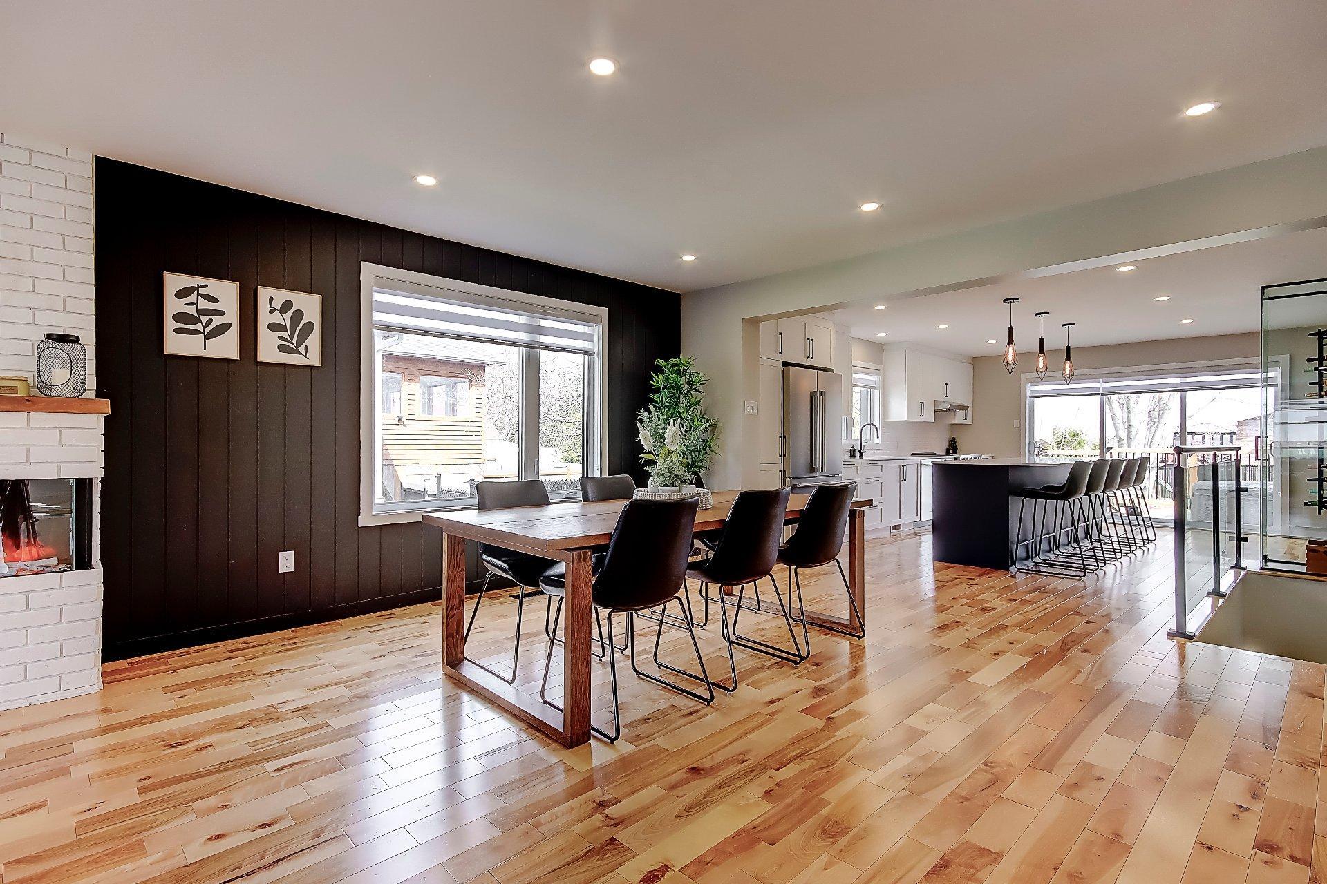 









797


Boul. St-Luc

,
Saint-Jean-sur-Richelieu,




QC
J2W2G6

