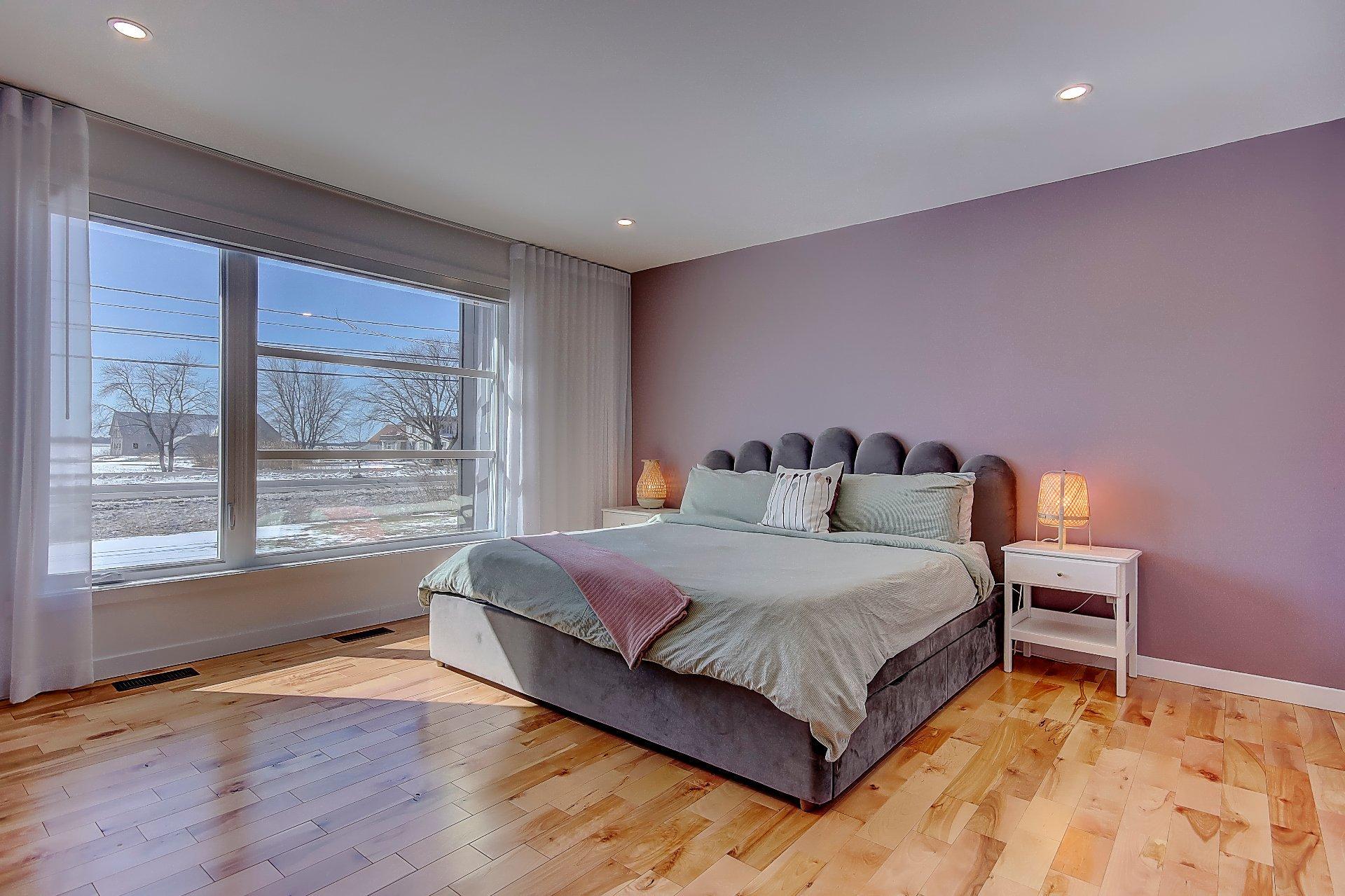 









797


Boul. St-Luc

,
Saint-Jean-sur-Richelieu,




QC
J2W2G6

