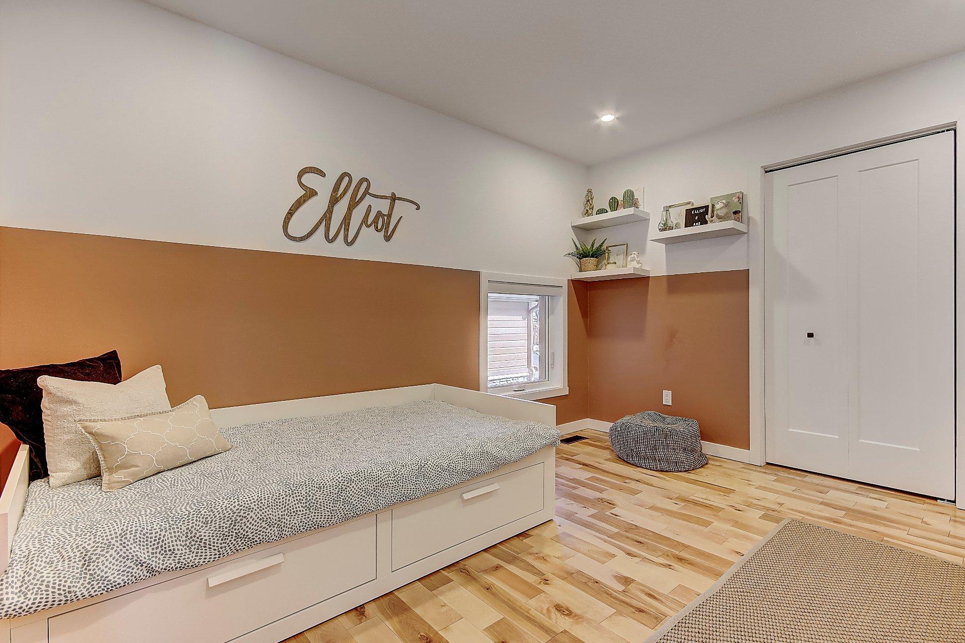 









797


Boul. St-Luc

,
Saint-Jean-sur-Richelieu,




QC
J2W2G6

