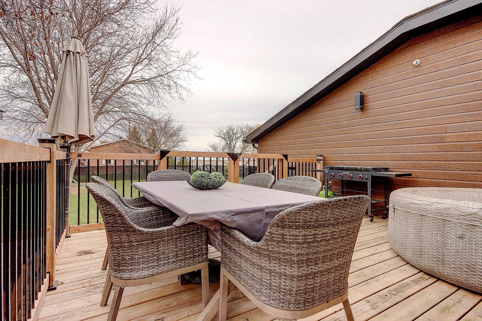 









797


Boul. St-Luc

,
Saint-Jean-sur-Richelieu,




QC
J2W2G6

