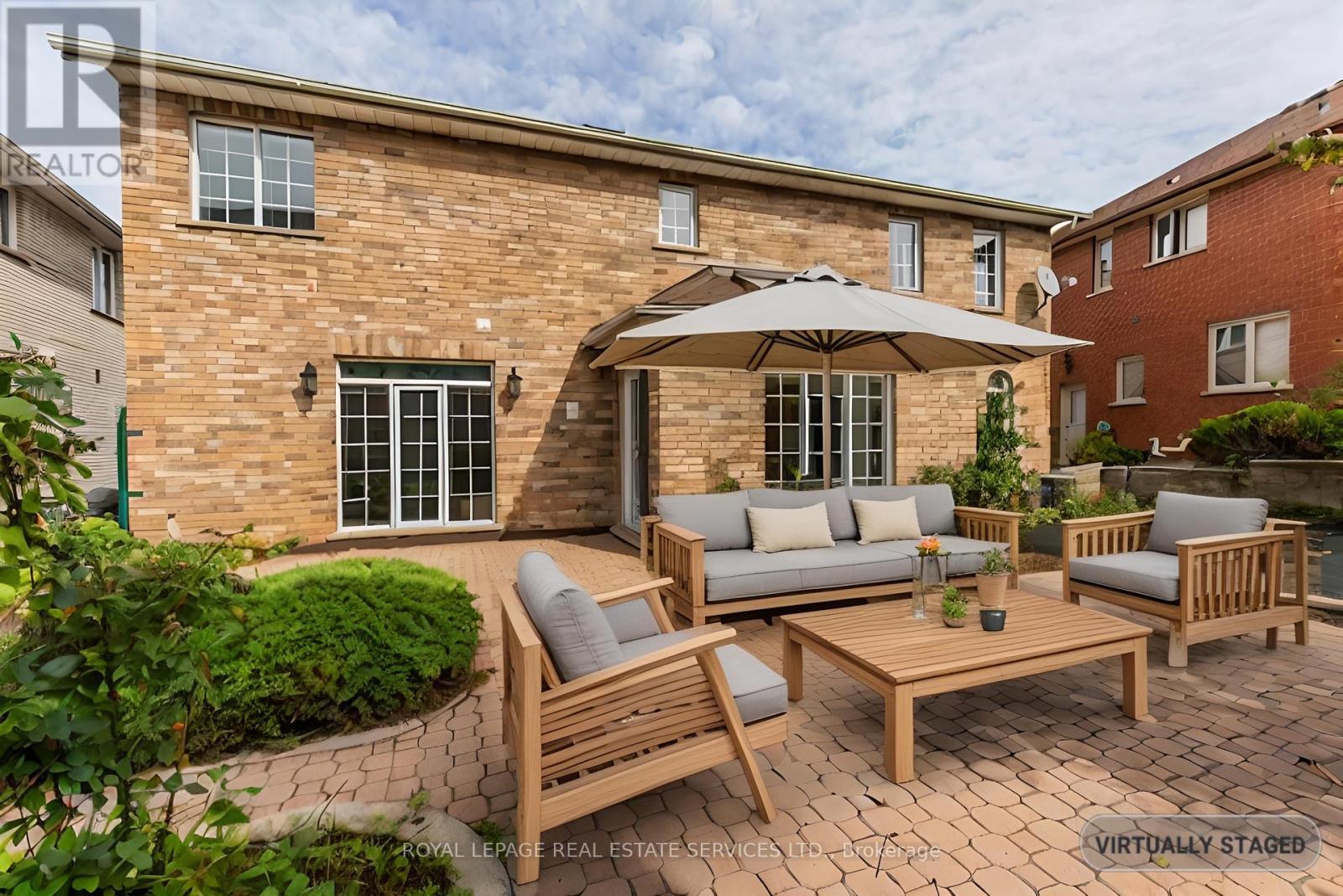












57 ORR CRESCENT

,
Hamilton,




Ontario
L8G5C5


