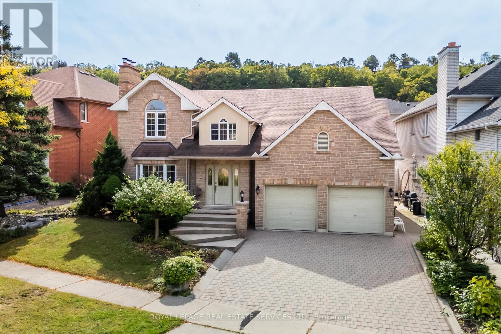 












57 ORR CRESCENT

,
Hamilton,




Ontario
L8G5C5

