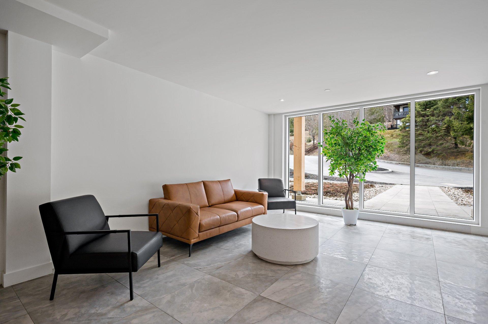 









123


Rue Cuttle

, 105,
Mont-Tremblant,




QC
J8E1B9

