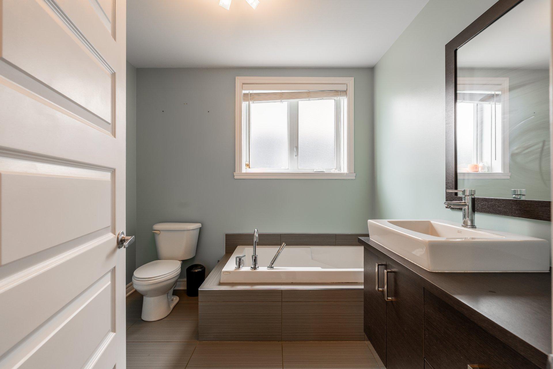 









1415


Rue des Outaouais

, C,
Repentigny (Repentigny),




QC
J5Y0G2

