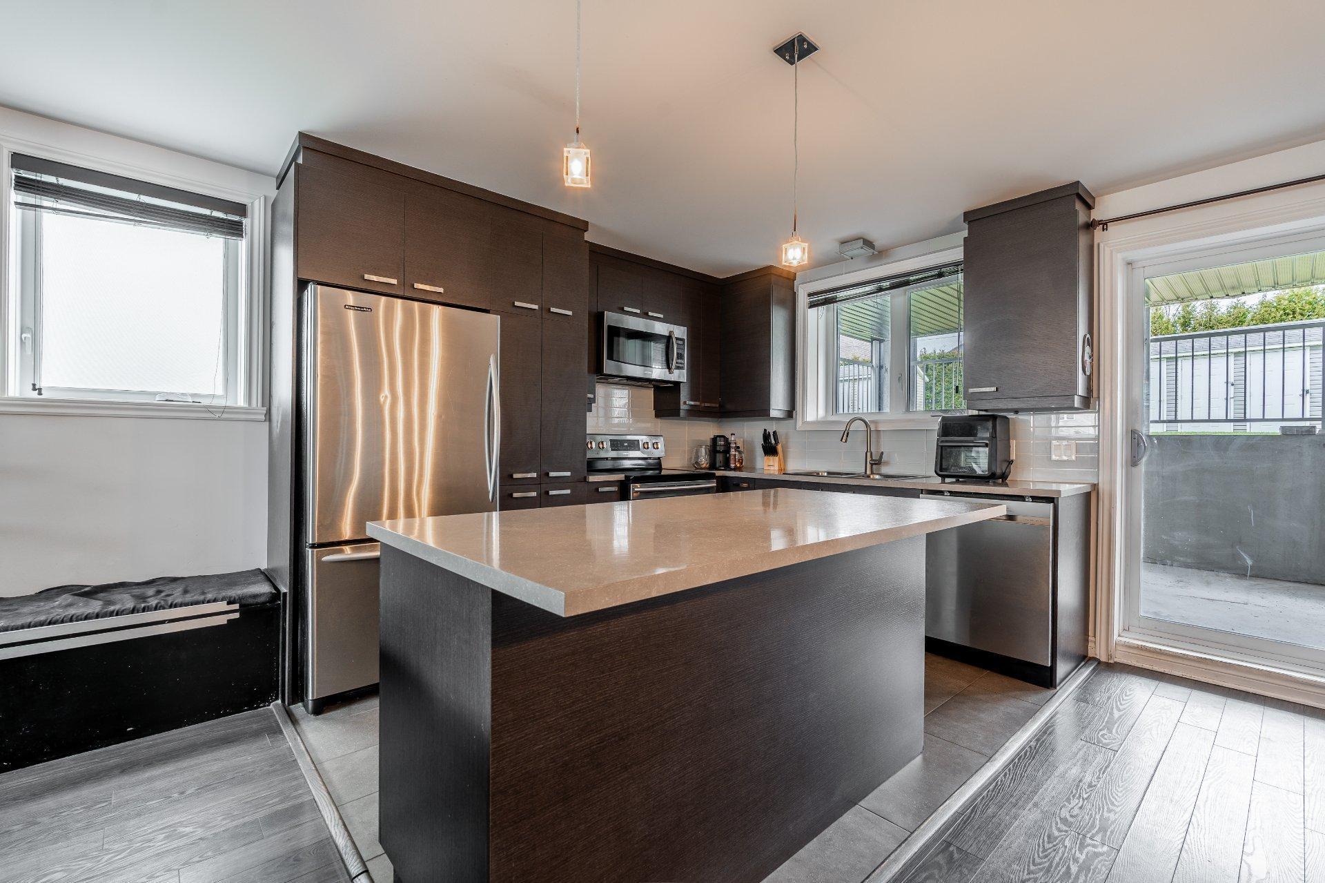 









1415


Rue des Outaouais

, C,
Repentigny (Repentigny),




QC
J5Y0G2

