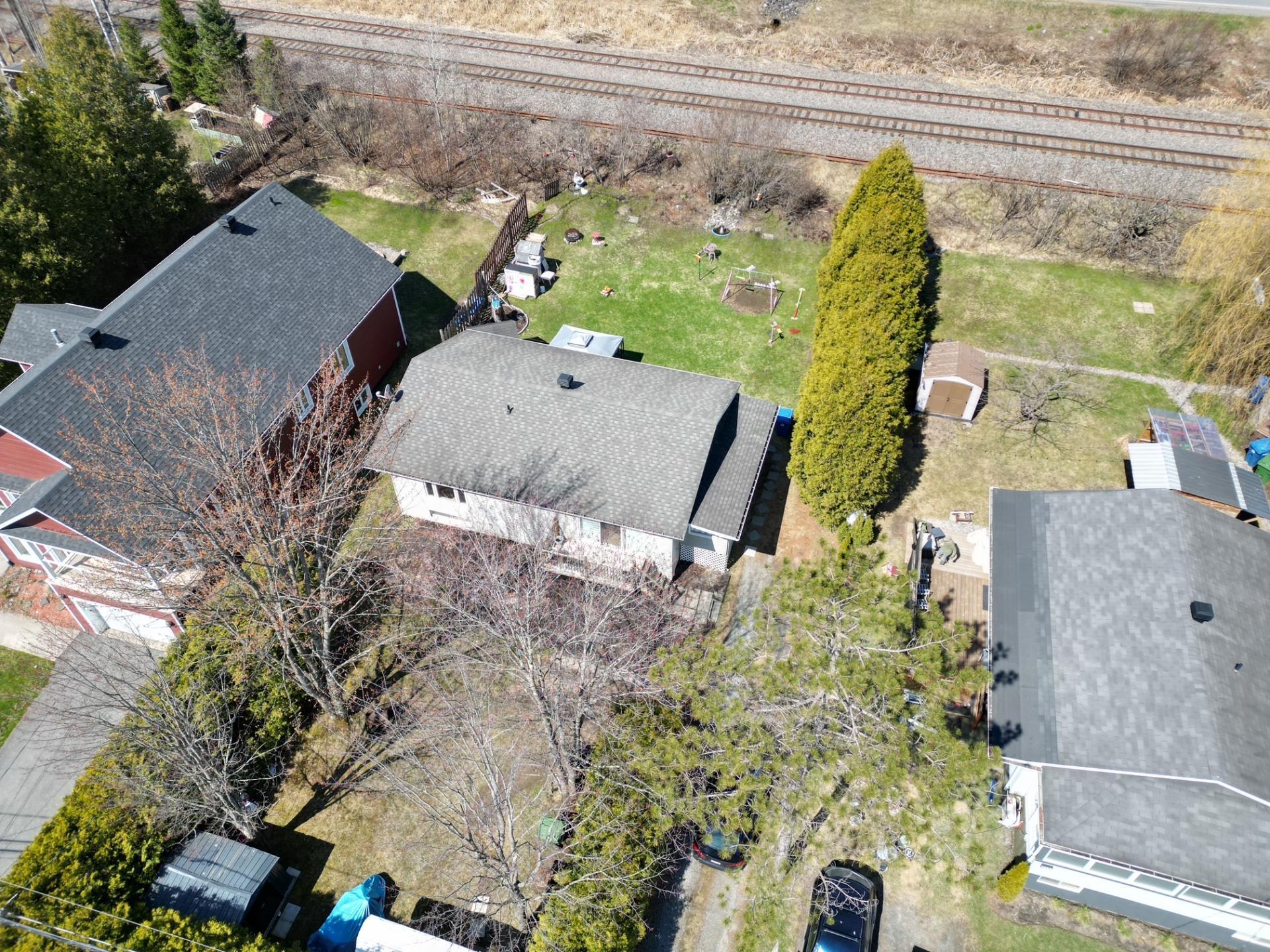 









235


Rue Monseigneur-Vel

,
Magog,




QC
J1X3W5


