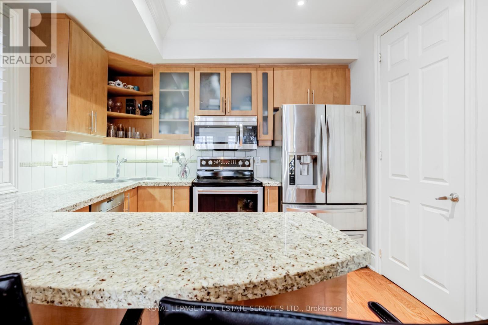 












12 - 1968 BLOOR STREET W

,
Toronto,




Ontario
M6P3K9

