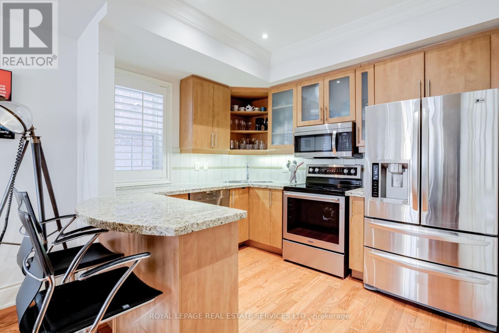 












12 - 1968 BLOOR STREET W

,
Toronto,




Ontario
M6P3K9

