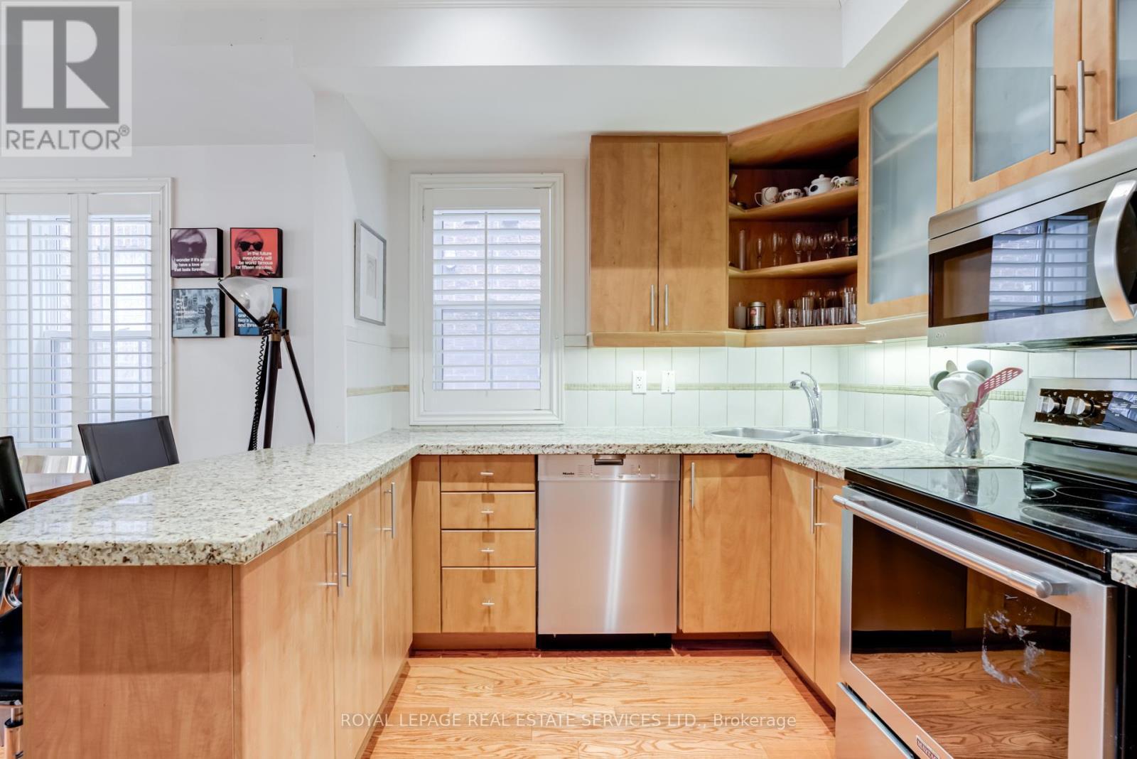 












12 - 1968 BLOOR STREET W

,
Toronto,




Ontario
M6P3K9

