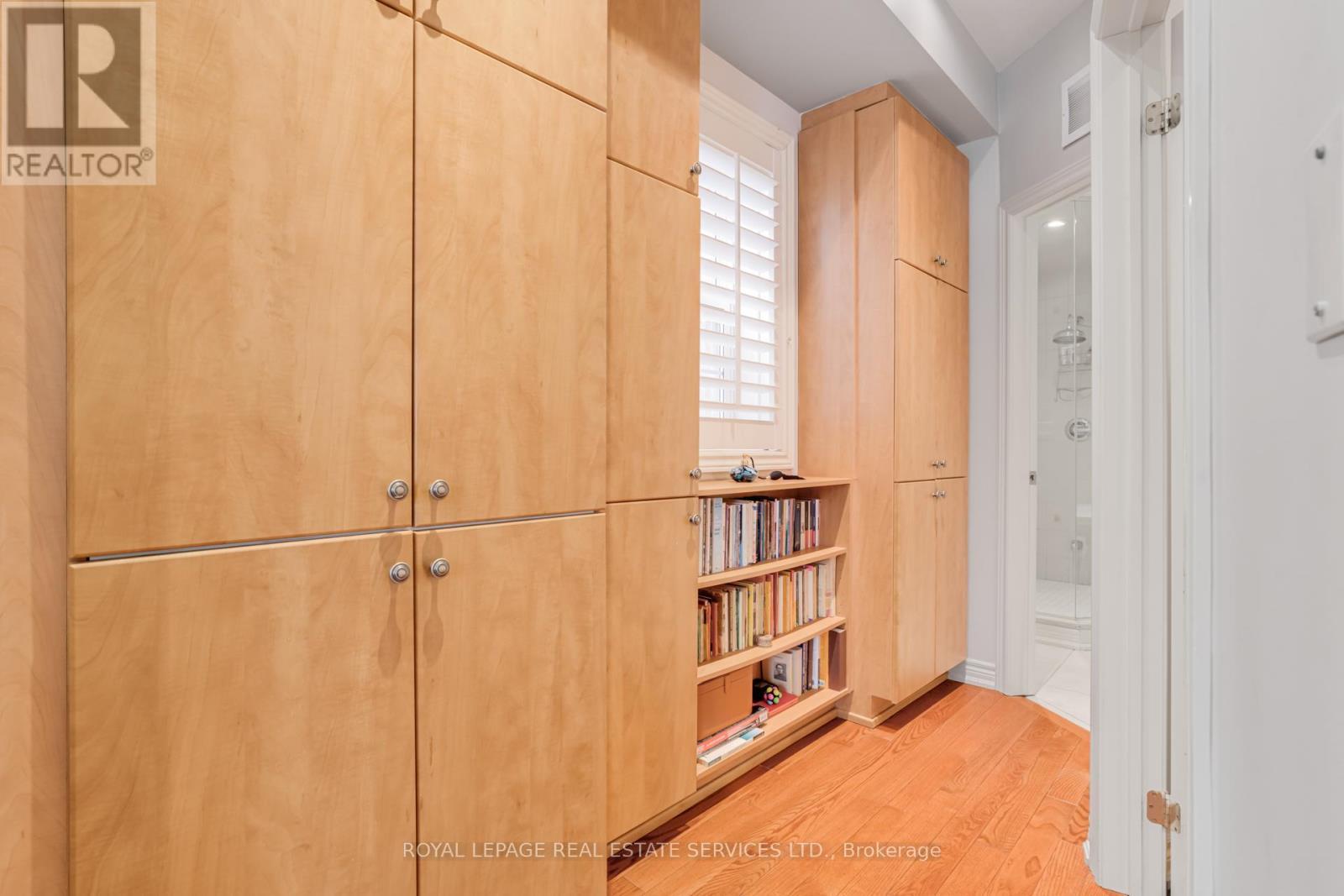 












12 - 1968 BLOOR STREET W

,
Toronto,




Ontario
M6P3K9

