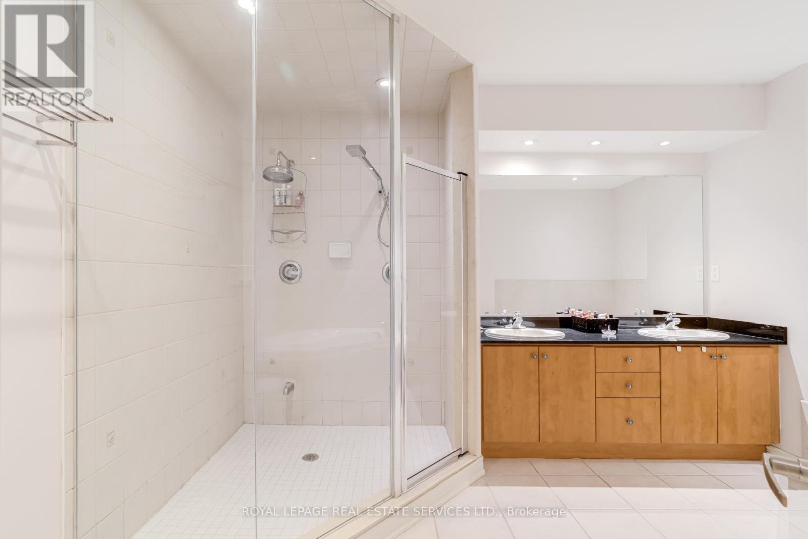 












12 - 1968 BLOOR STREET W

,
Toronto,




Ontario
M6P3K9

