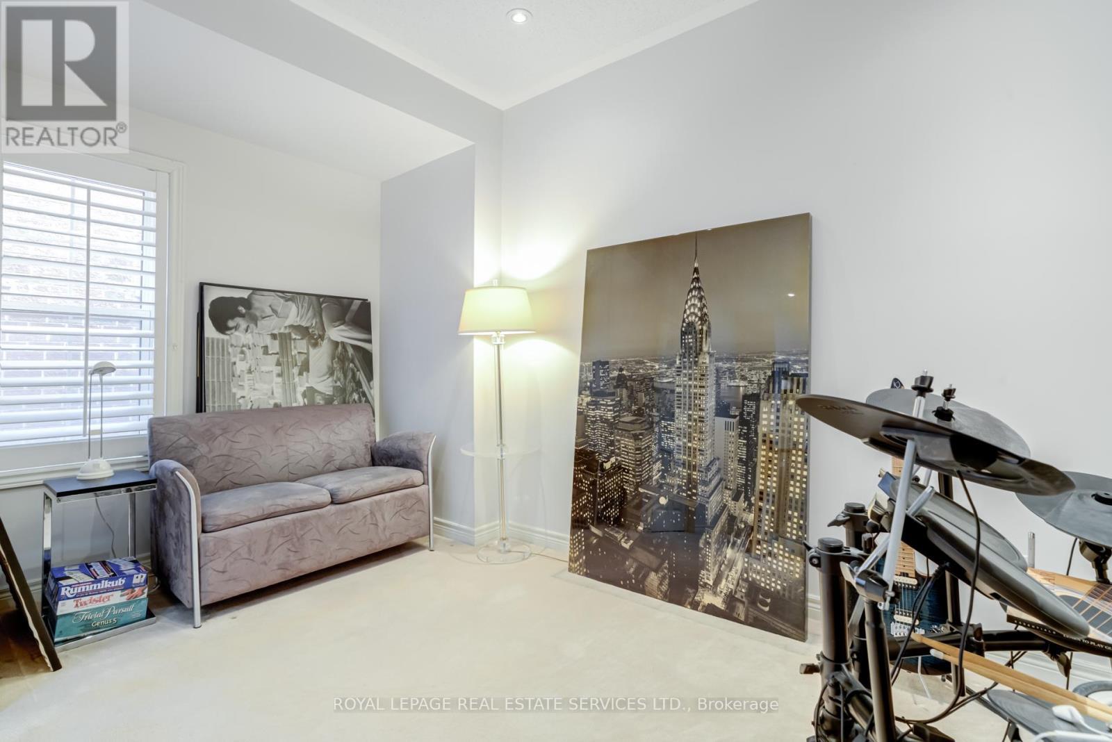 












12 - 1968 BLOOR STREET W

,
Toronto,




Ontario
M6P3K9

