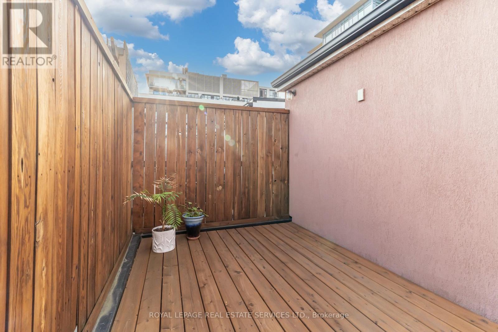 












12 - 1968 BLOOR STREET W

,
Toronto,




Ontario
M6P3K9

