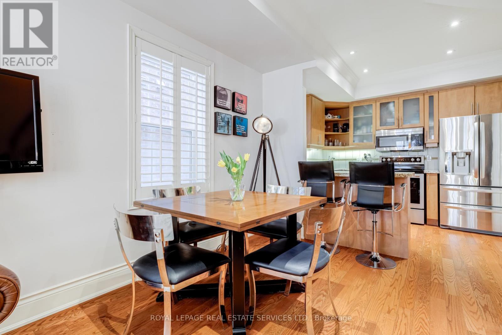 












12 - 1968 BLOOR STREET W

,
Toronto,




Ontario
M6P3K9

