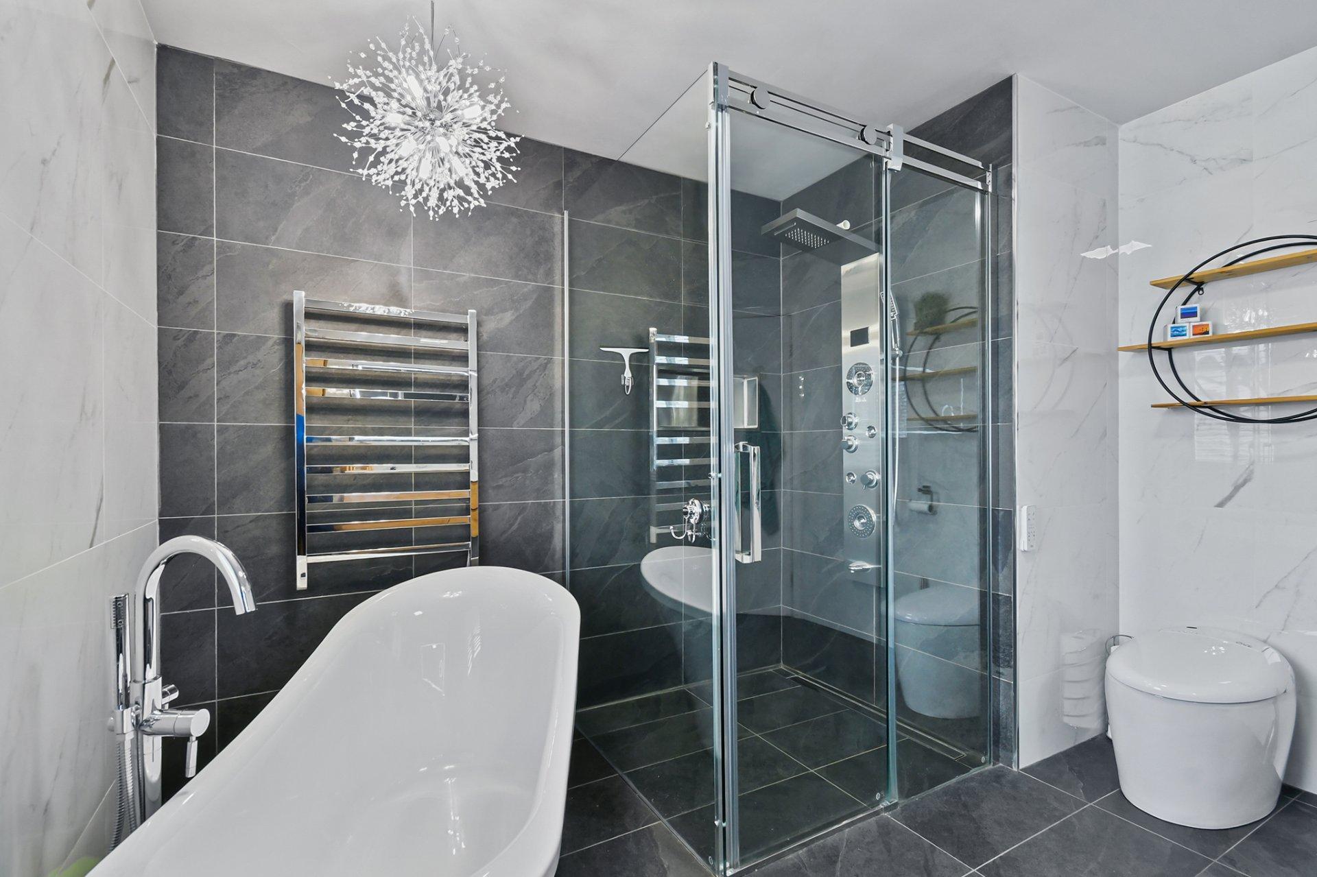 









397


Av. Marc-Aurèle-Fortin

,
Laval (Sainte-Rose),




QC
H7L5G2


