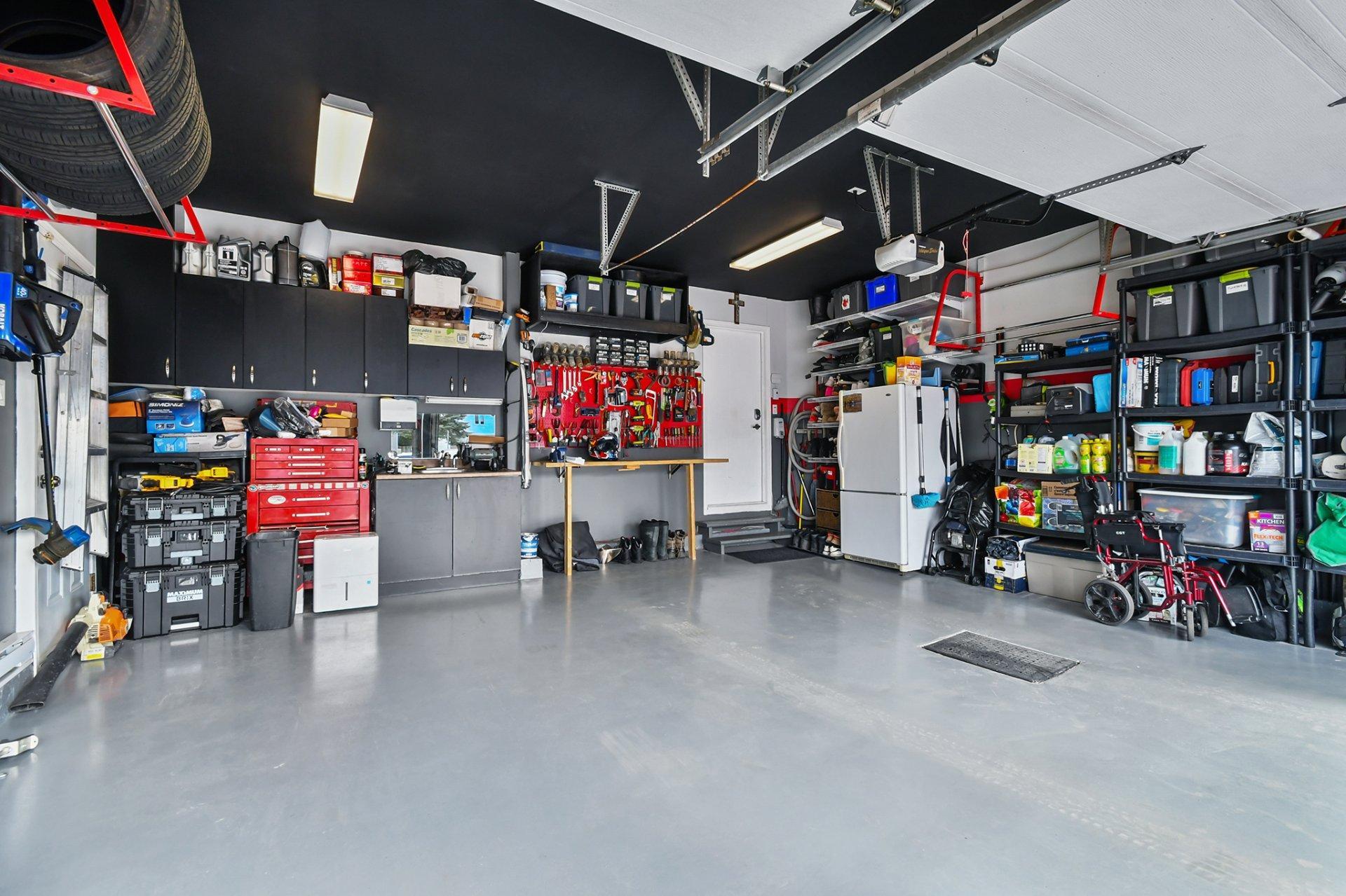 









397


Av. Marc-Aurèle-Fortin

,
Laval (Sainte-Rose),




QC
H7L5G2

