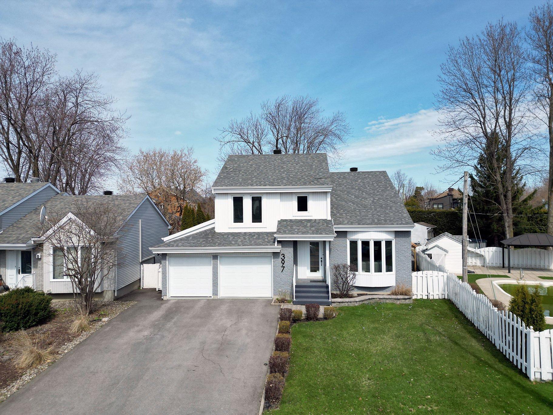 









397


Av. Marc-Aurèle-Fortin

,
Laval (Sainte-Rose),




QC
H7L5G2

