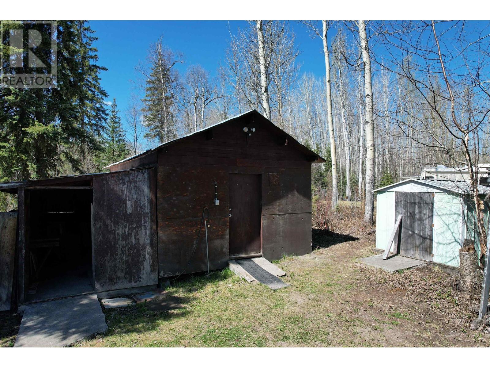 












911 HESKETH ROAD

,
Quesnel,




British Columbia
V2J7H6

