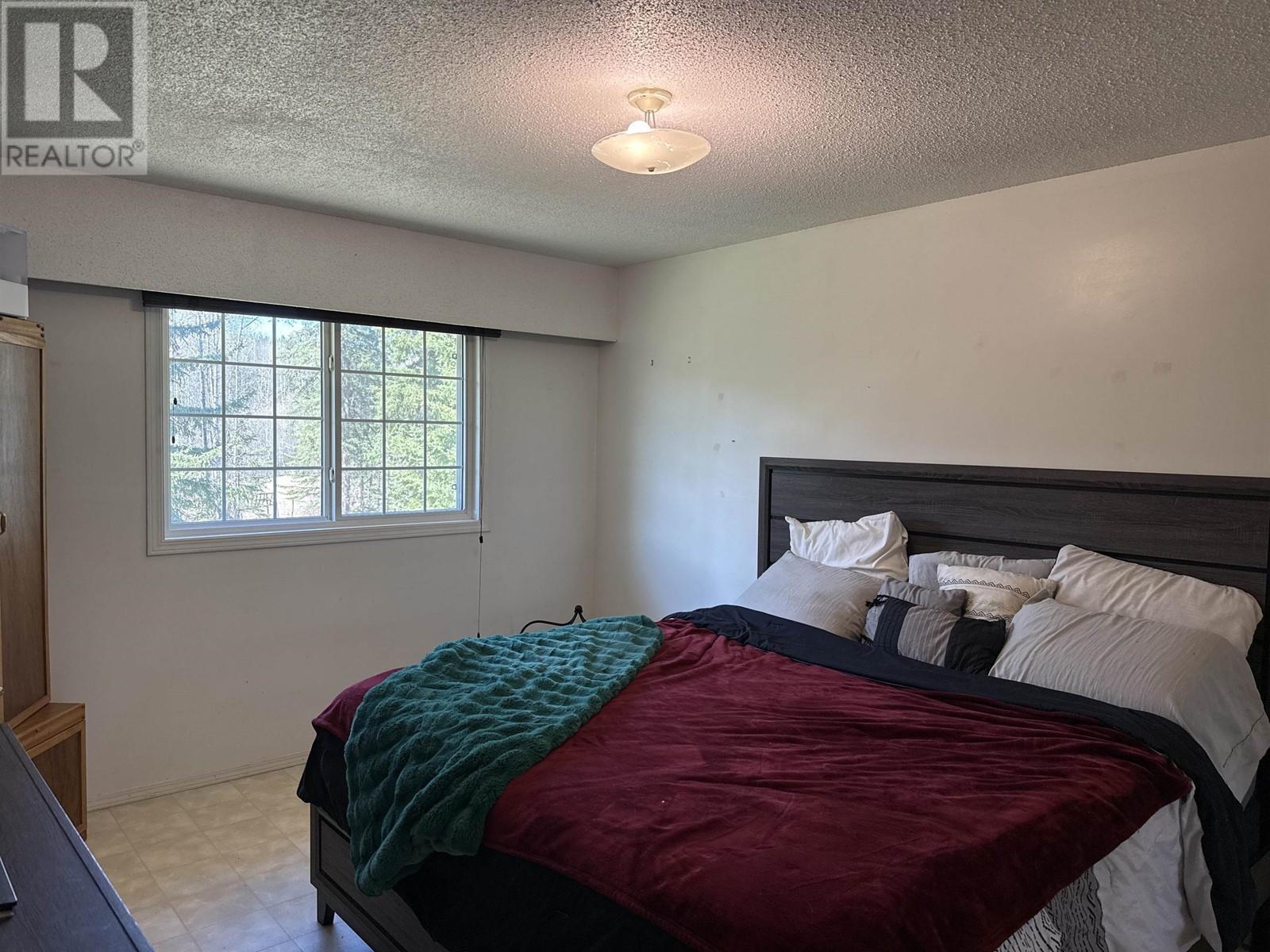 












911 HESKETH ROAD

,
Quesnel,




British Columbia
V2J7H6

