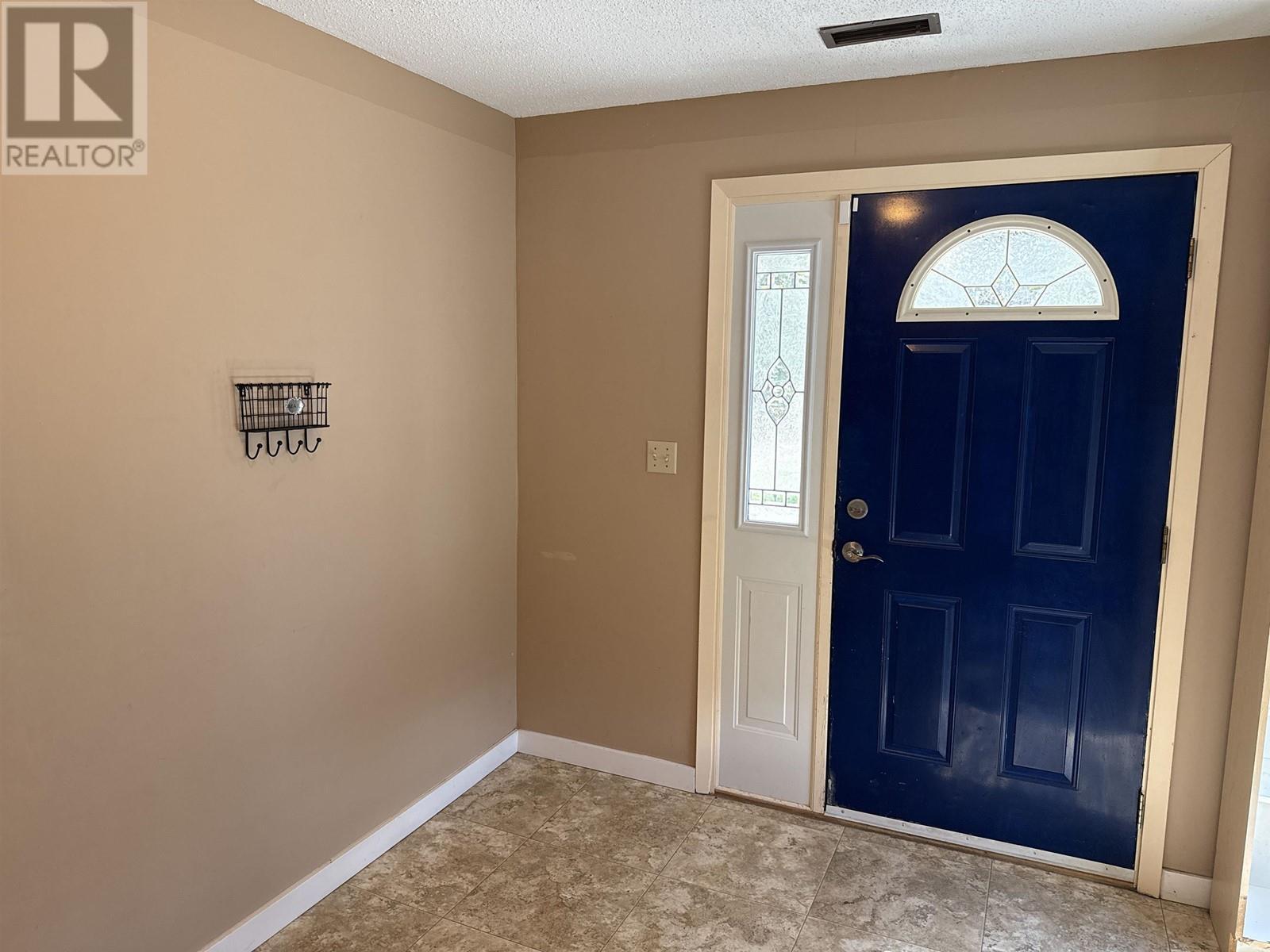 












911 HESKETH ROAD

,
Quesnel,




British Columbia
V2J7H6

