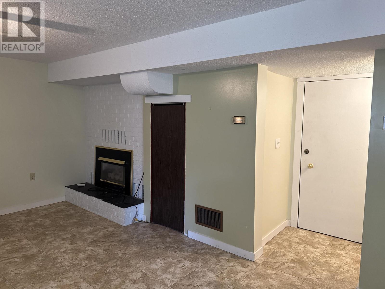 












911 HESKETH ROAD

,
Quesnel,




British Columbia
V2J7H6

