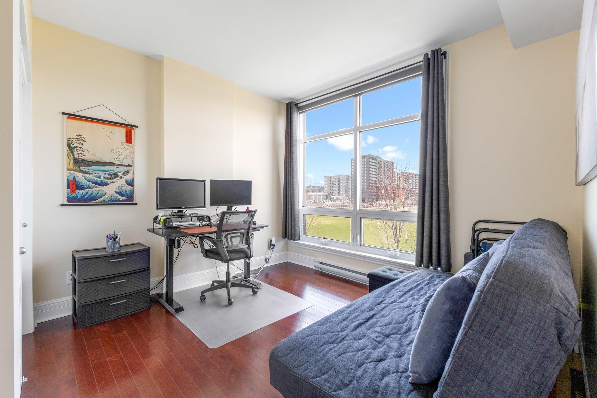 









2865


Av. du Cosmodôme

, 306,
Laval (Chomedey),




QC
H7T0G6

