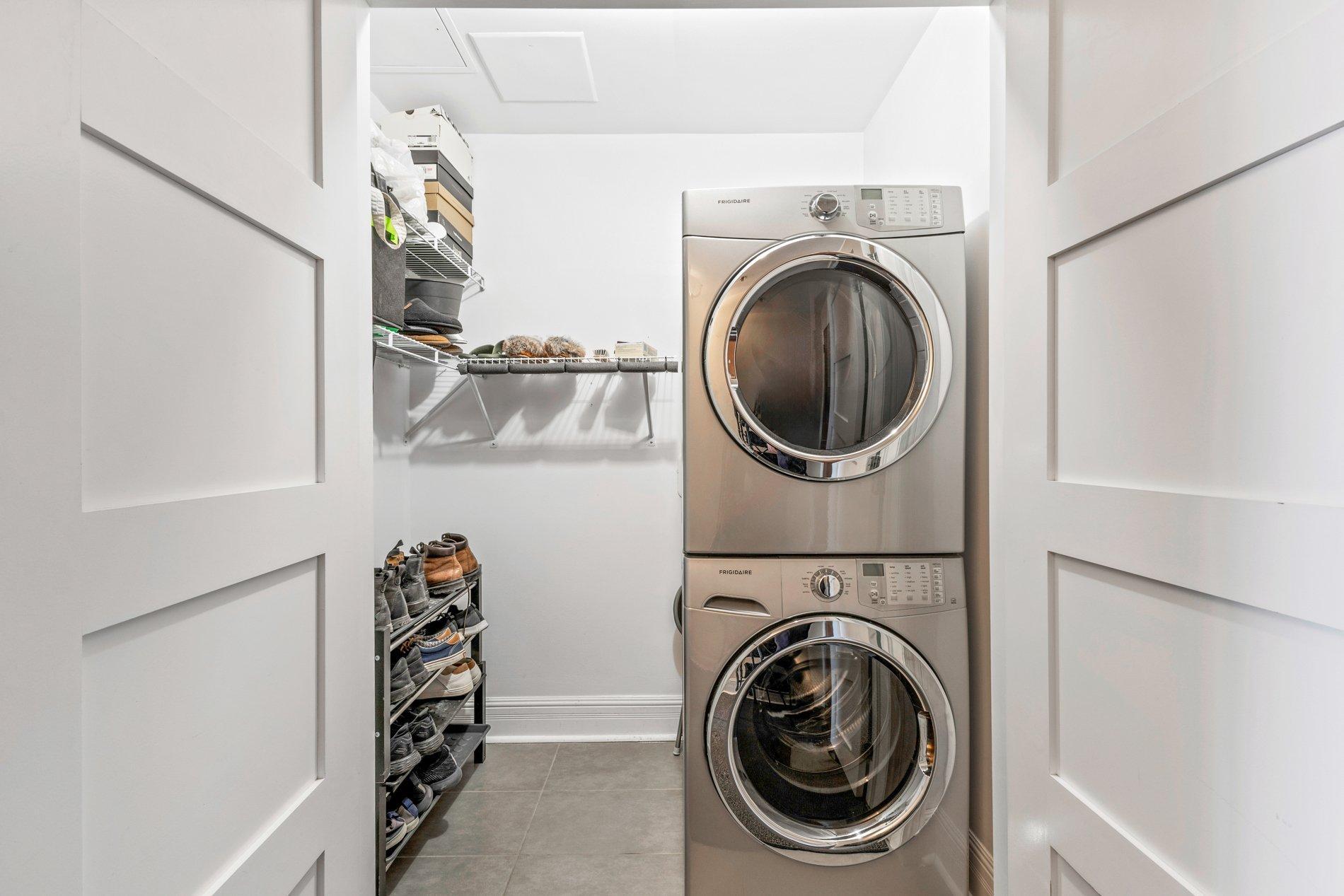 









2865


Av. du Cosmodôme

, 306,
Laval (Chomedey),




QC
H7T0G6

