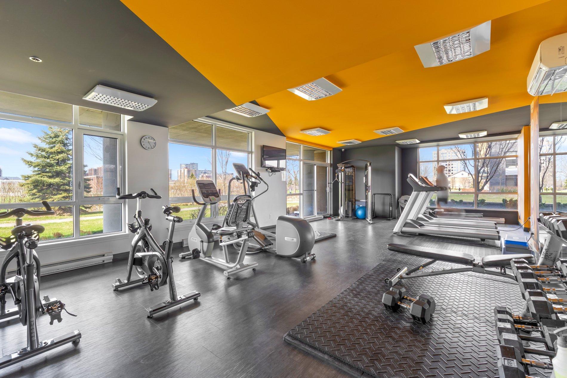 









2865


Av. du Cosmodôme

, 306,
Laval (Chomedey),




QC
H7T0G6

